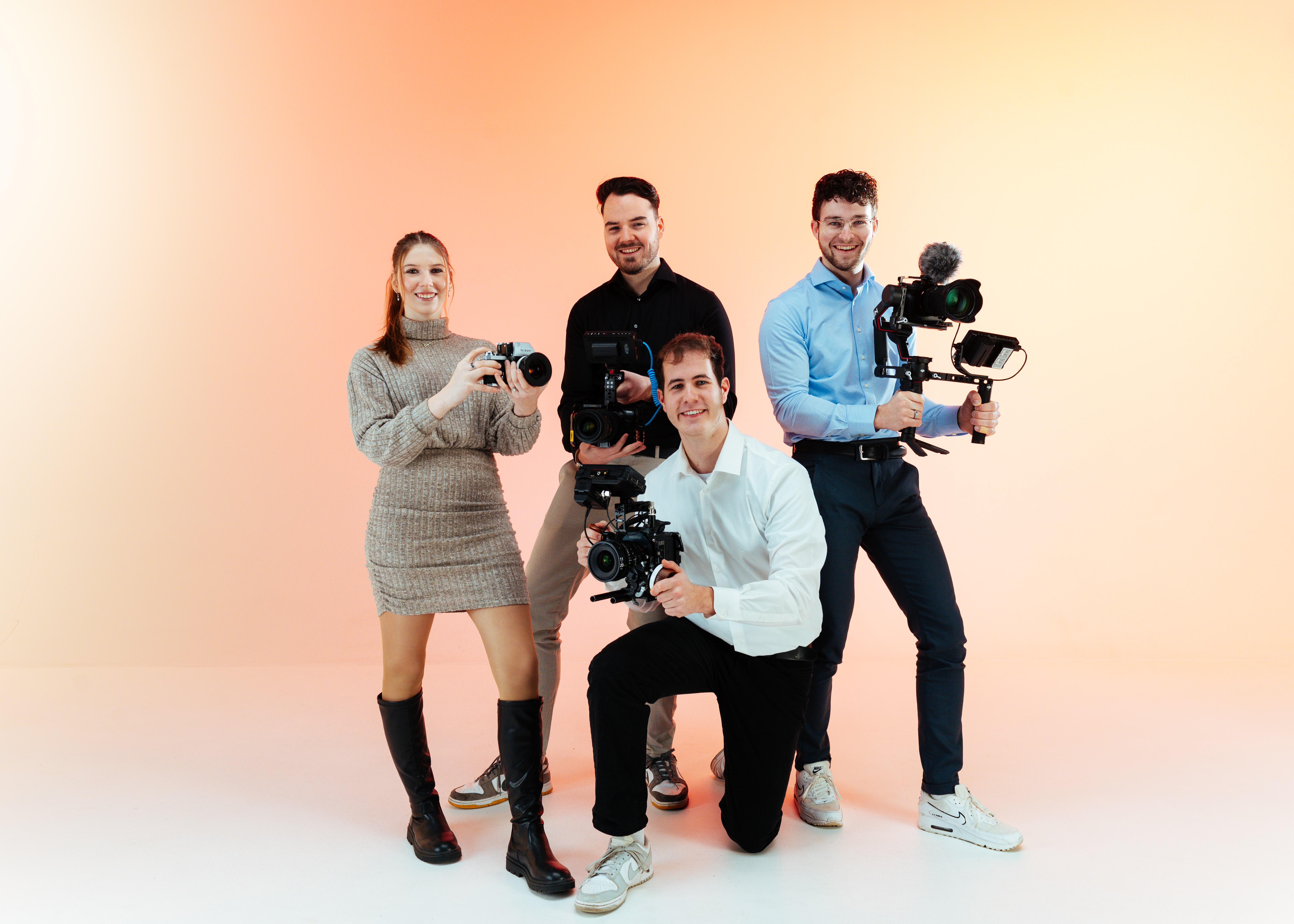Het team van Grom met camera's